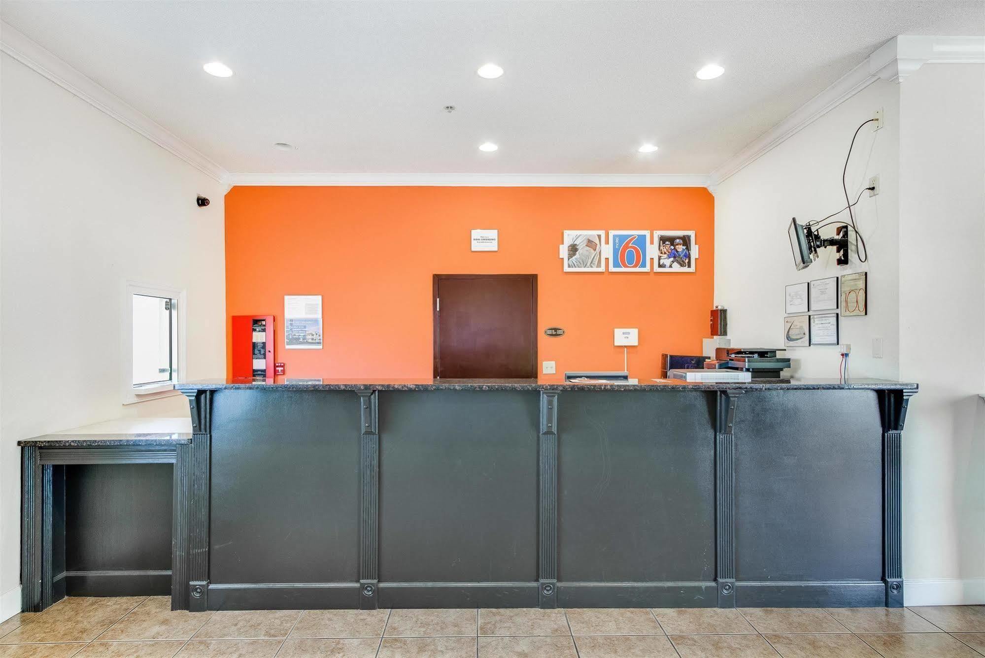 Motel 6-Hinesville, Ga Екстер'єр фото