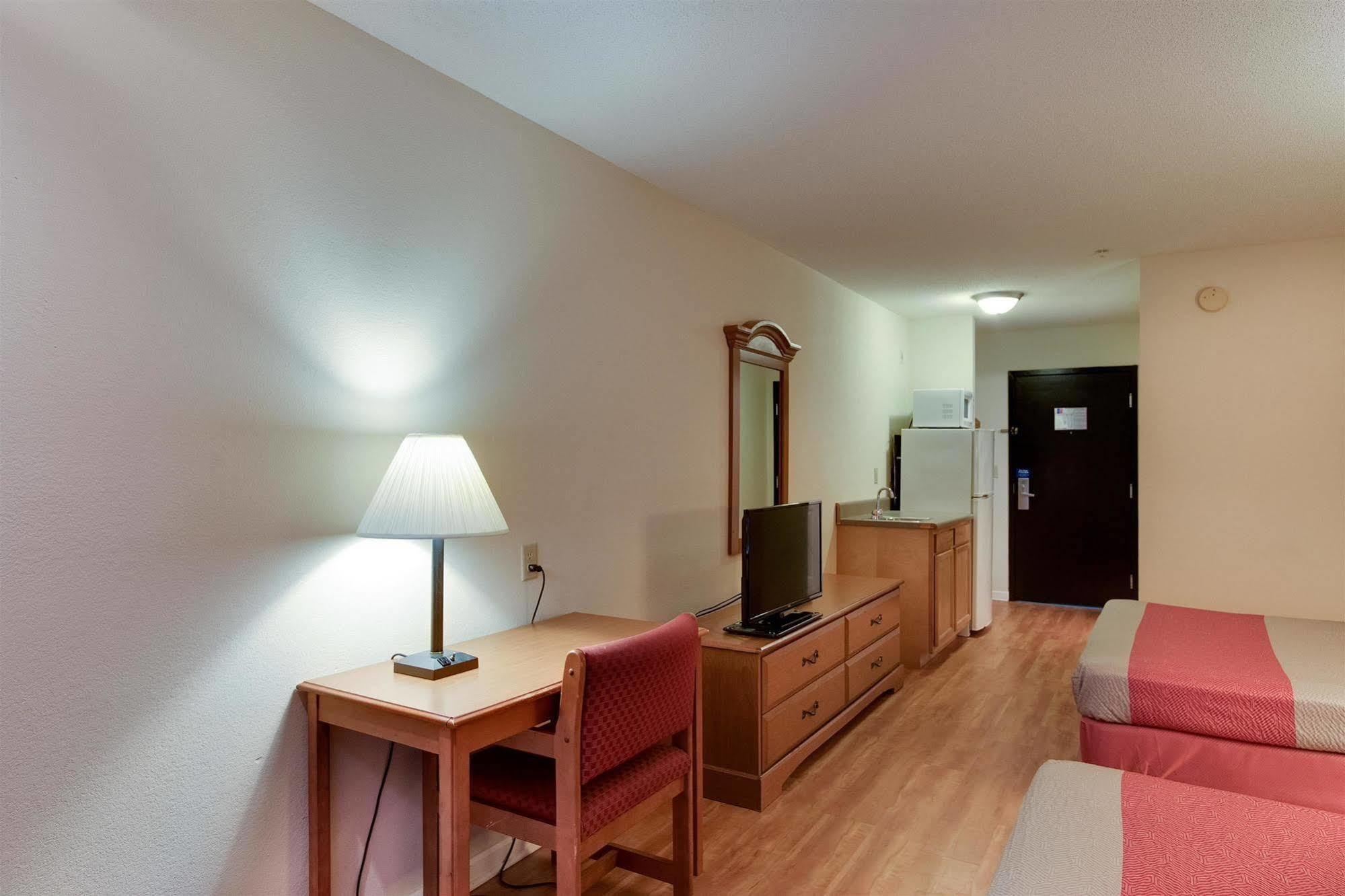 Motel 6-Hinesville, Ga Екстер'єр фото