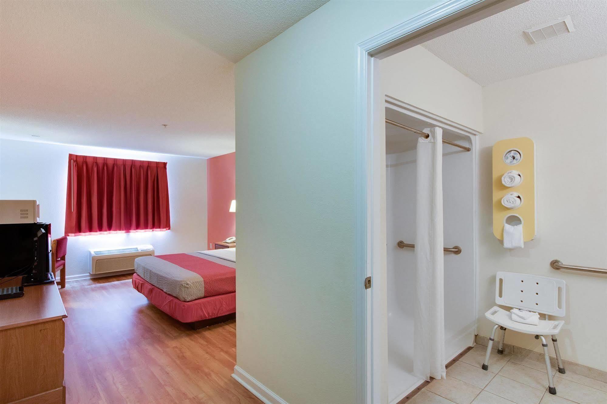 Motel 6-Hinesville, Ga Екстер'єр фото