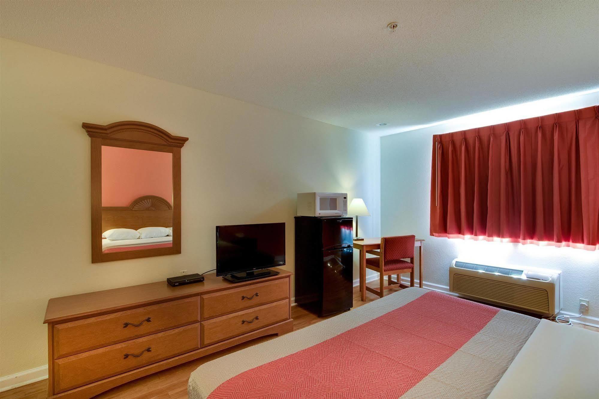 Motel 6-Hinesville, Ga Екстер'єр фото