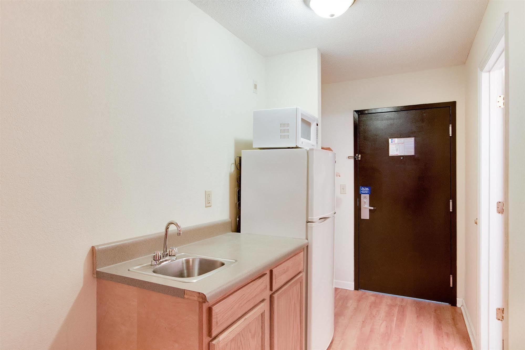 Motel 6-Hinesville, Ga Екстер'єр фото