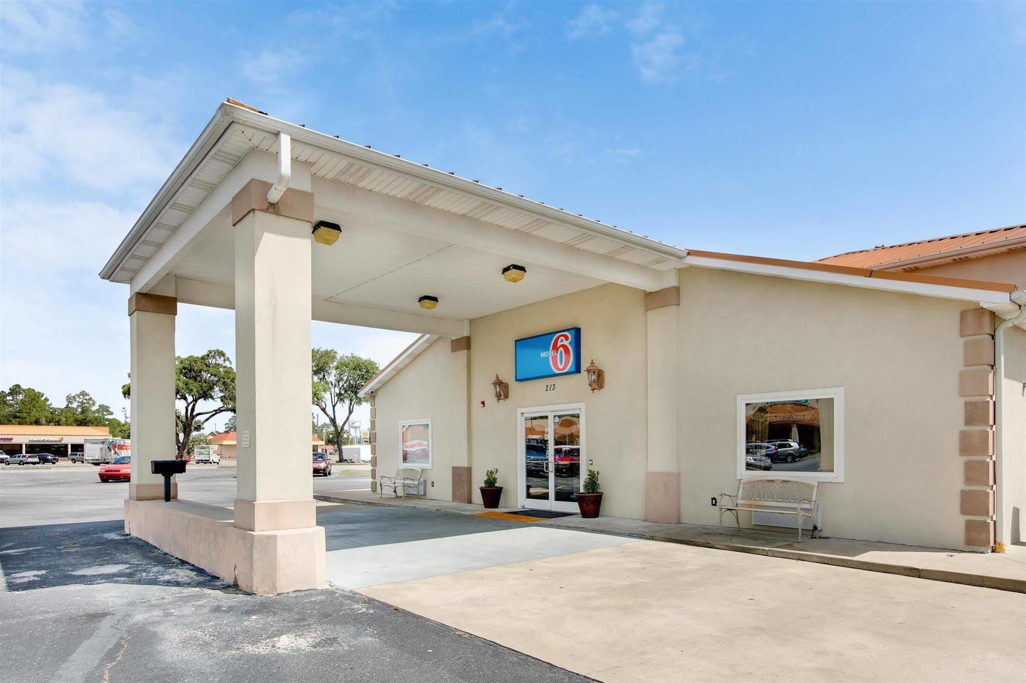 Motel 6-Hinesville, Ga Екстер'єр фото